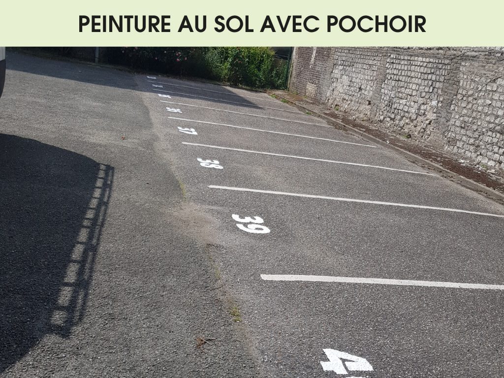 PEINTURE AU SOL